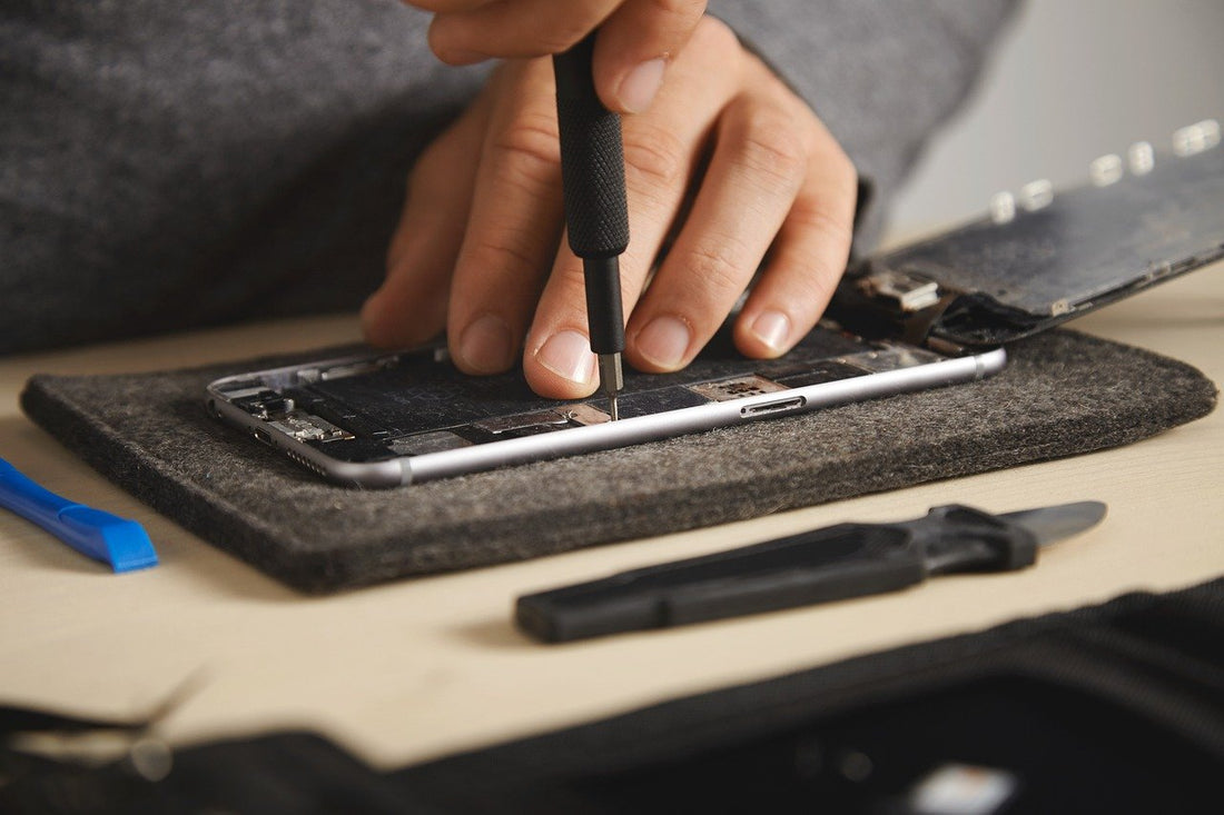 Warum eine Handyreparatur die bessere Wahl sein kann